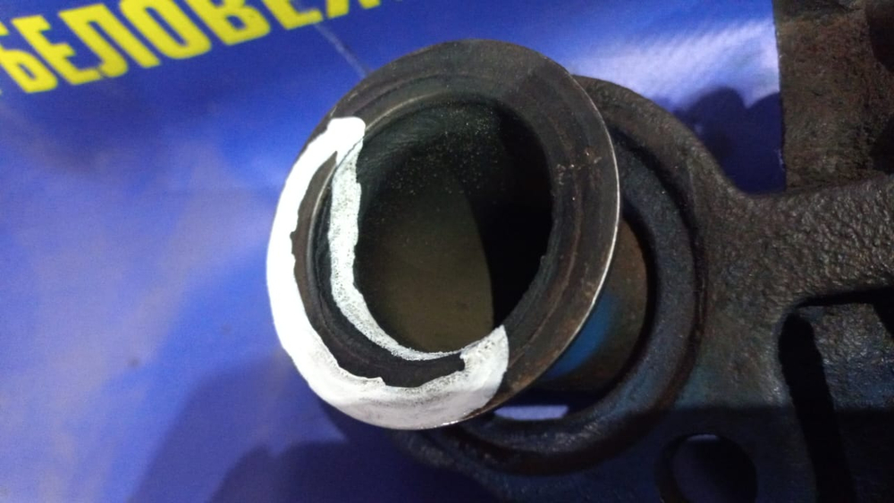 Коллектор выпускной LEXUS LX470 2004