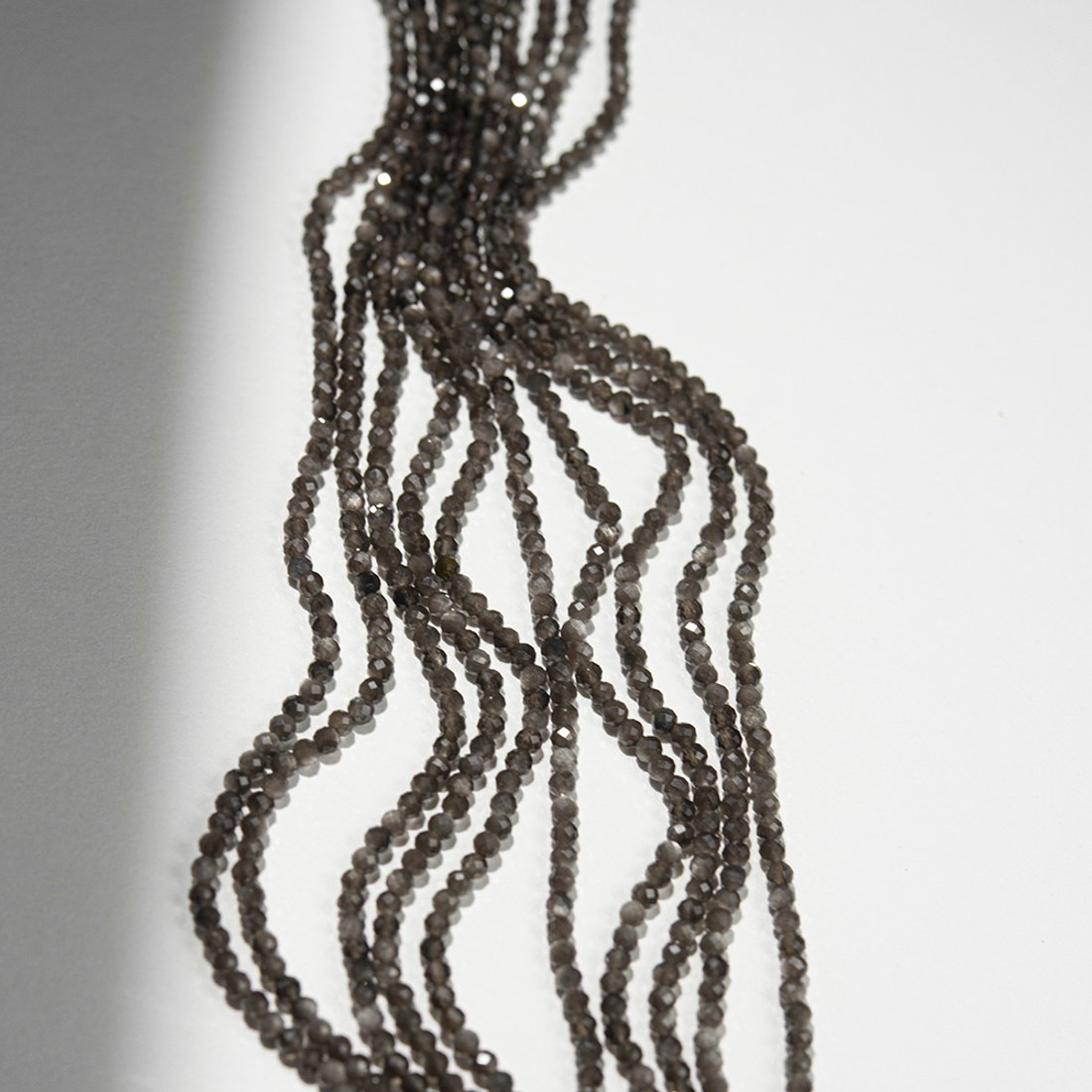 Серебристый обсидиан натуральный, бусины в форме шара 3,1мм, микроогранка