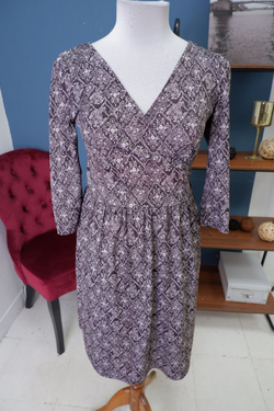 Платье Incity лаконичное 44 размер