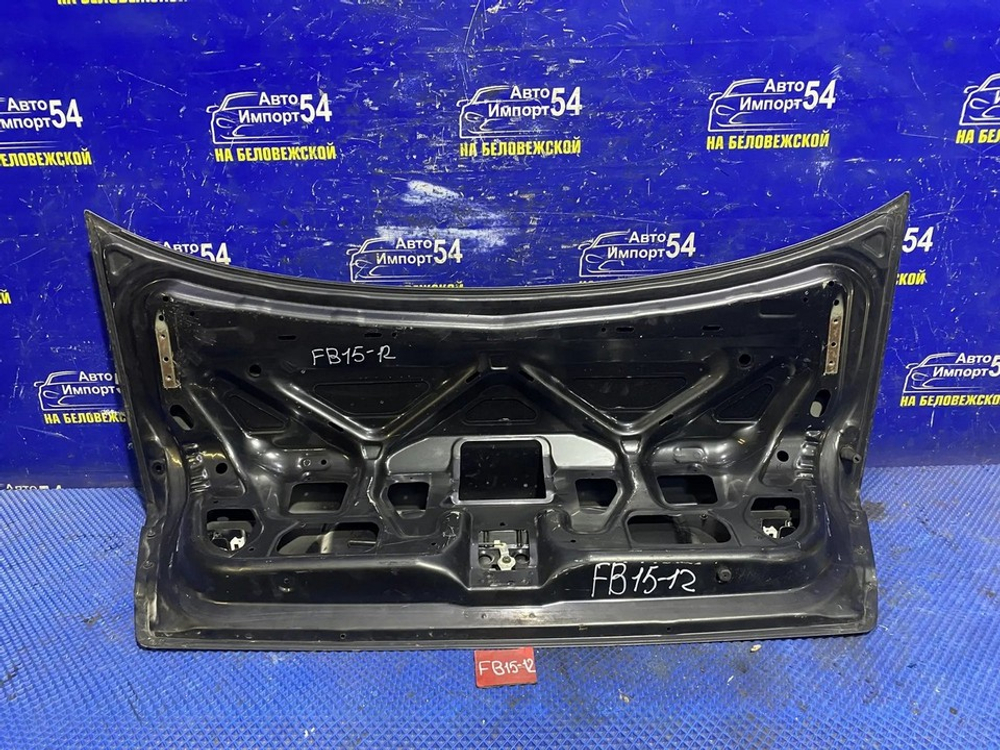 Крышка багажника NISSAN SUNNY 2001