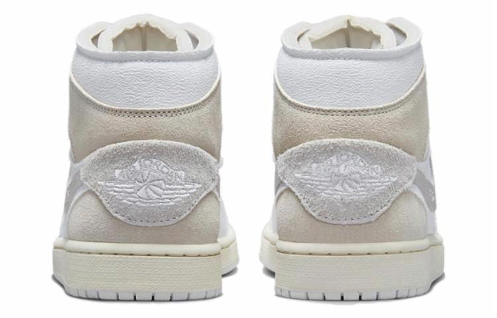 Кроссовки Jordan Air Jordan 1 Mid Carft "Light Orewood Brown"