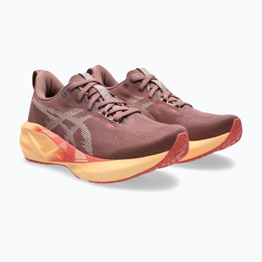Женские Кроссовки для бега ASICS Novablast 5 rubble red/fawn