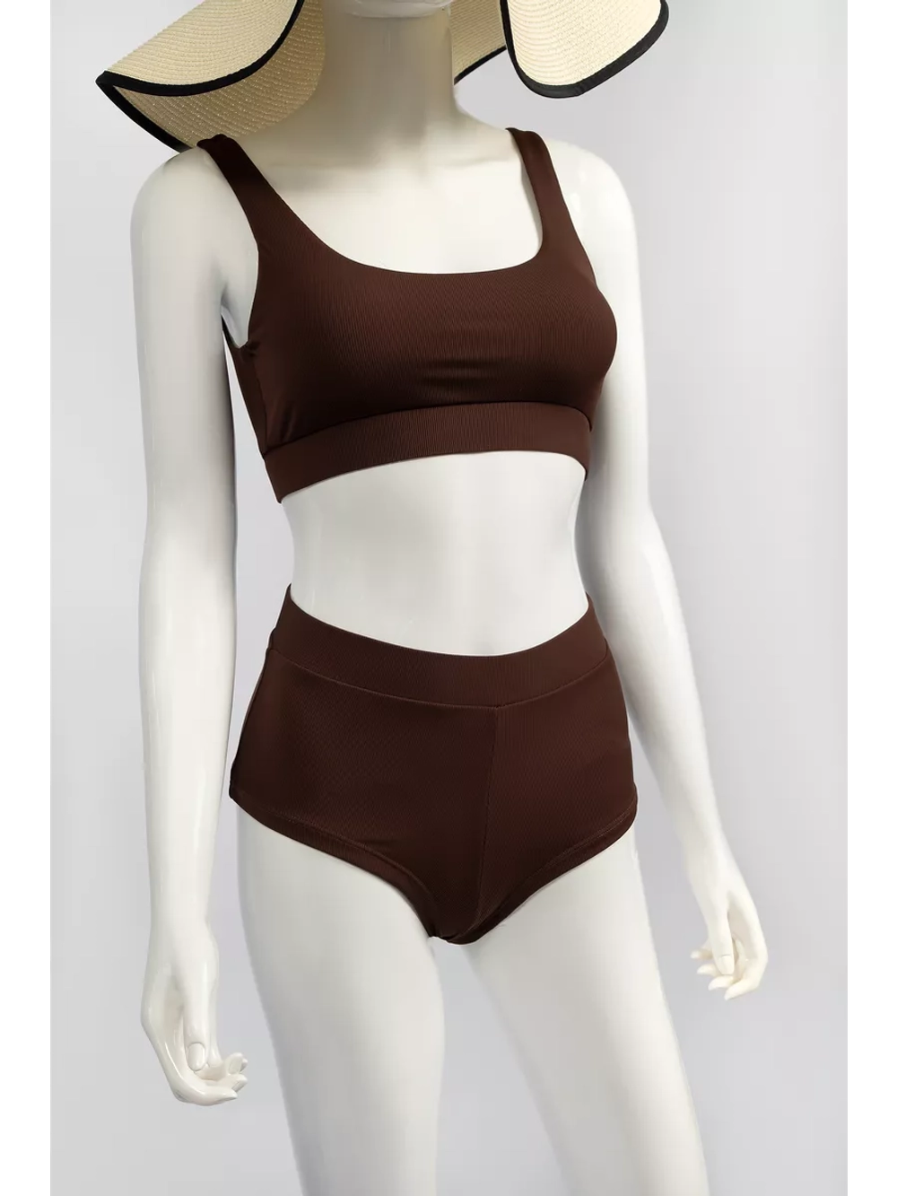 купальник раздельный спортивный с шортами и топом