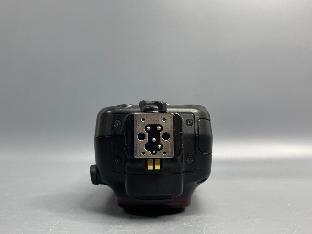 Nikon SB-910 без рассеивателя