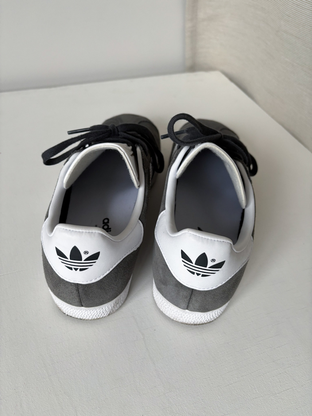 Замшевые кроссовки Adidas Gazelle, 38