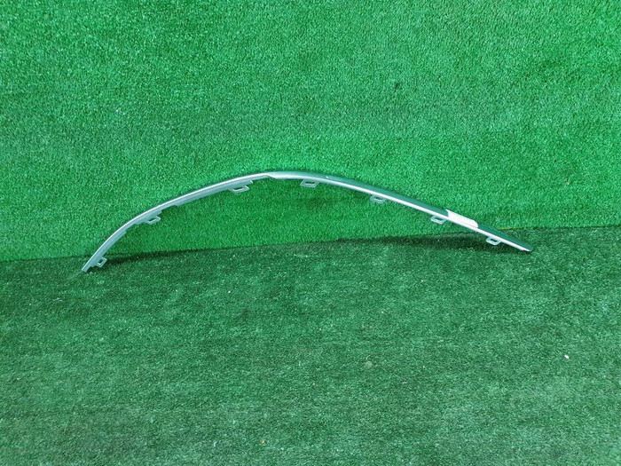 Молдинг заднего бампера правый VW Passat B8 (2014-2020)