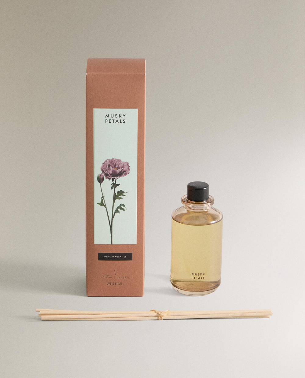 Zara Home MUSKY PETALS REED DIFFUSER — ароматический диффузор с тростниковыми палочками, Мускусные Лепестки, 190 мл