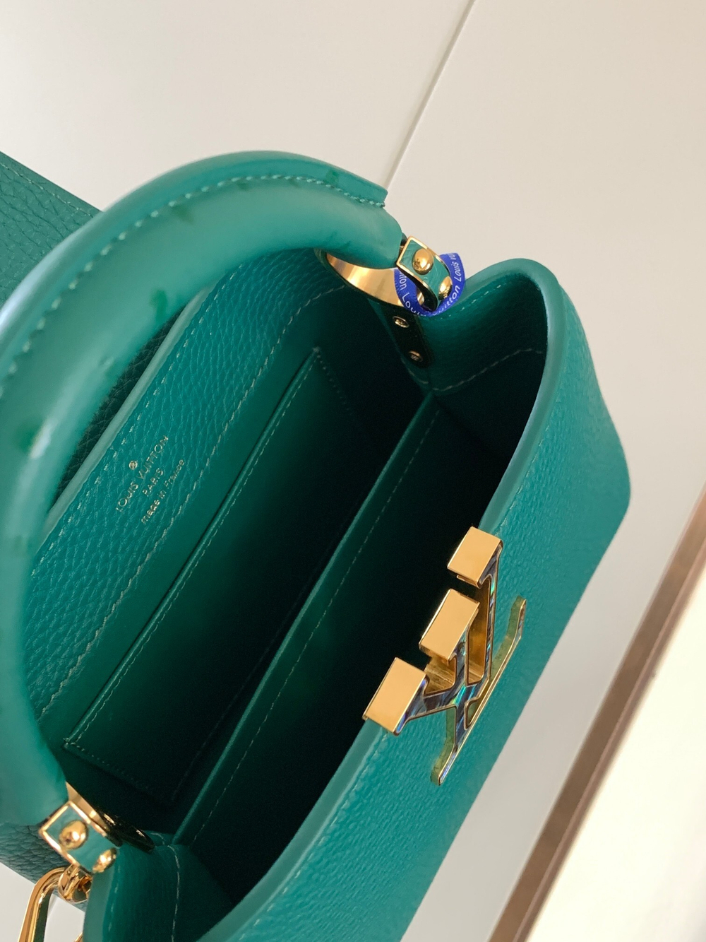Louis Vuitton Capucines Mini