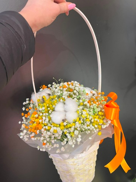 Композиция из сухоцветов (гипсофил разноцветный, хлопок белый)