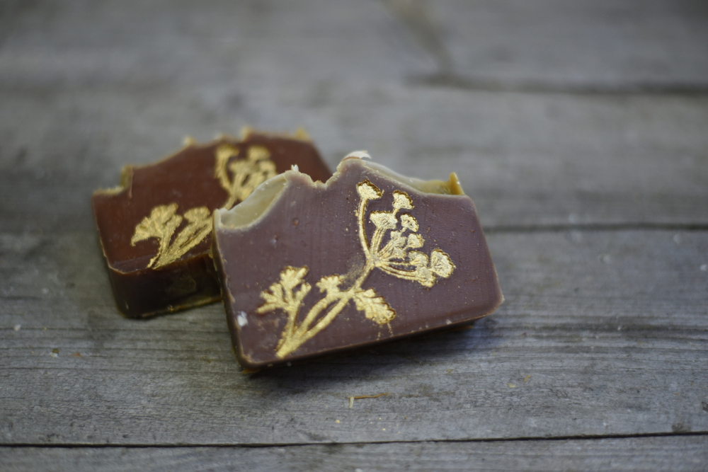 Полынь и травы - заживляющее мыло