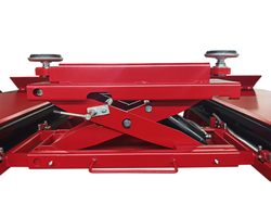 Подъемник электрогидравлический 5т 180-1700мм 4-х стоечный 380В для сход-развала с траверс. 2.8т GTE