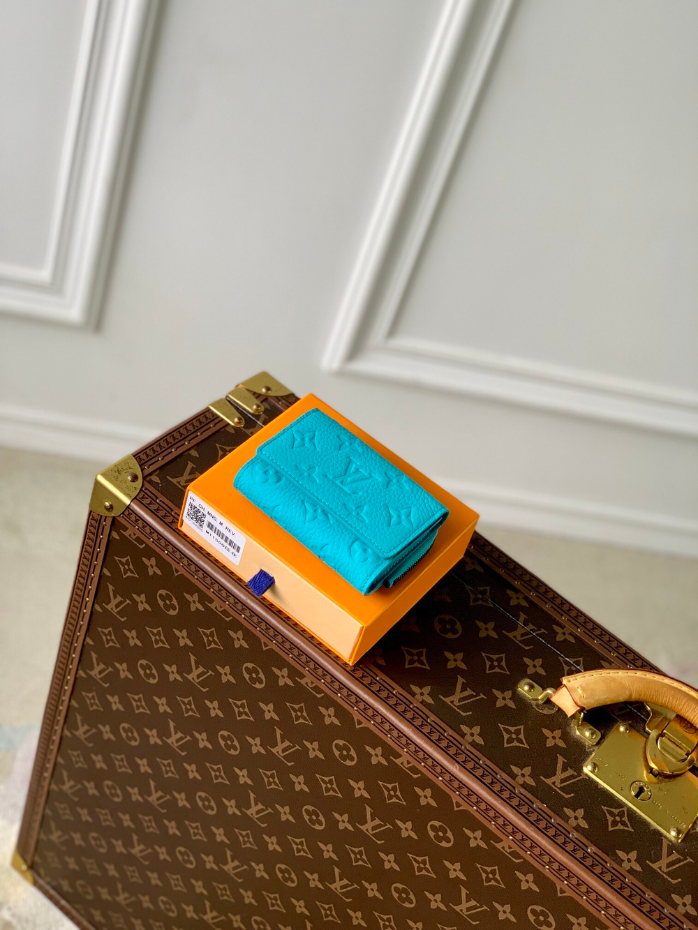 Louis Vuitton Slender Pilot