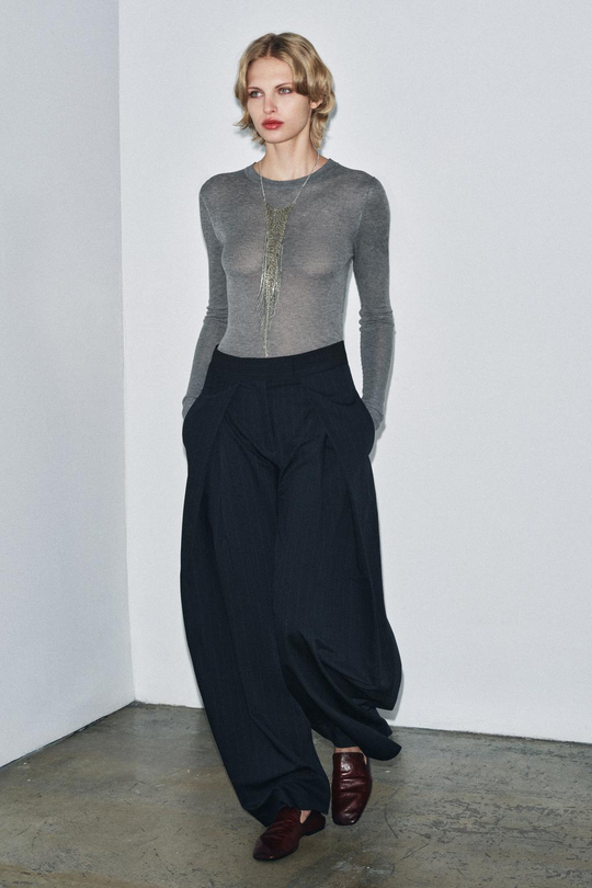 ZARA ТОП ИЗ ТОНКОГО ТРИКОТАЖА, СЕРЫЙ