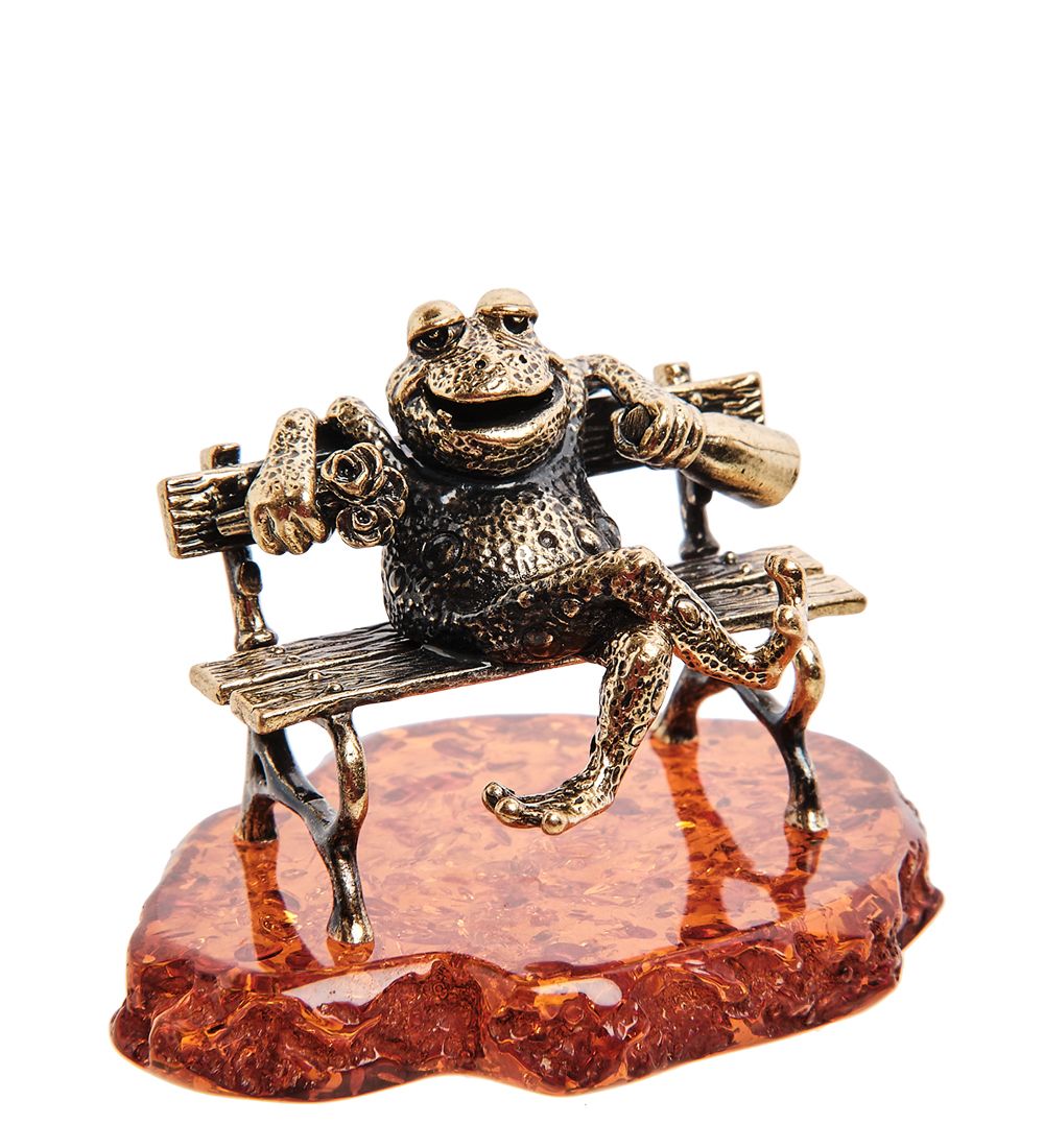 Народные промыслы AM-3027 Фигурка «Лягушка в ожидании свидания» (латунь, янтарь)