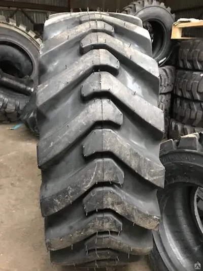 12,5/80-18 cat.no 7051 14PR IND25 TL 146A8 Petlas