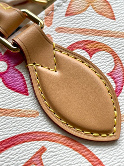 Louis Vuitton Onthego East West