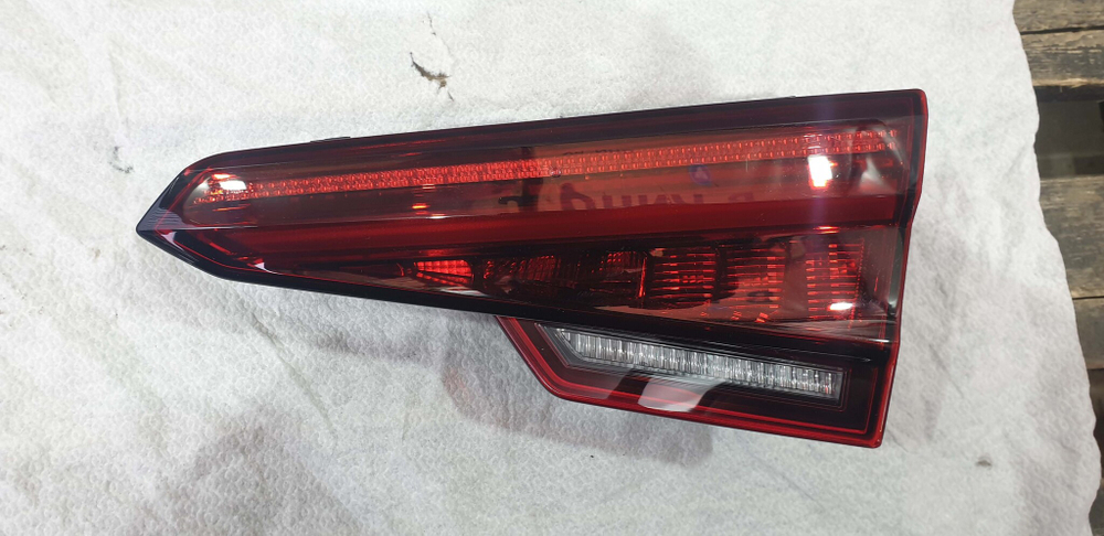 Фонарь задний правый LED Audi A4 (B9) 15-20 Новый Оригинал 8w5945094g