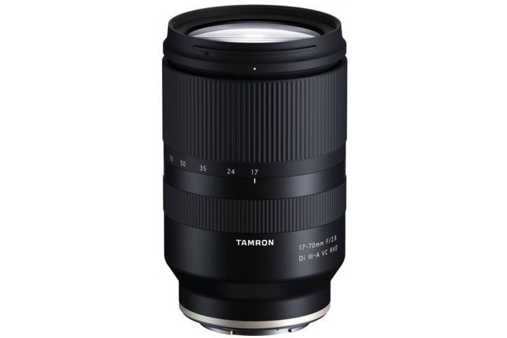 Объектив Tamron 17-70mm f/2.8 Di III-A VC RXD Fujifilm