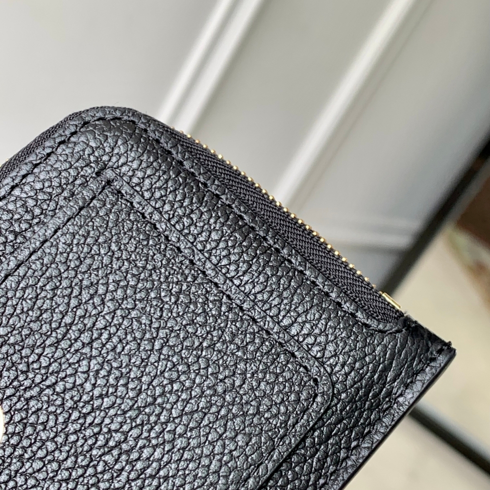 Louis Vuitton Low Key Zipped Card Holder