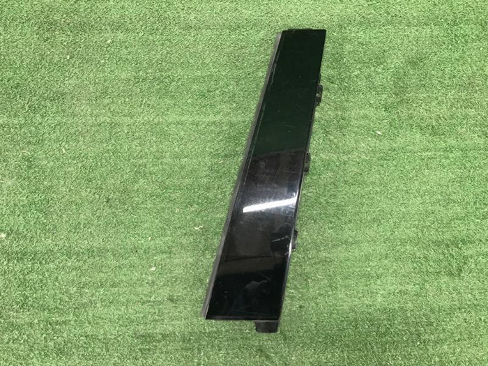 Накладка стойки двери задняя левая Audi A6 5 C8 (2018-н.в.)