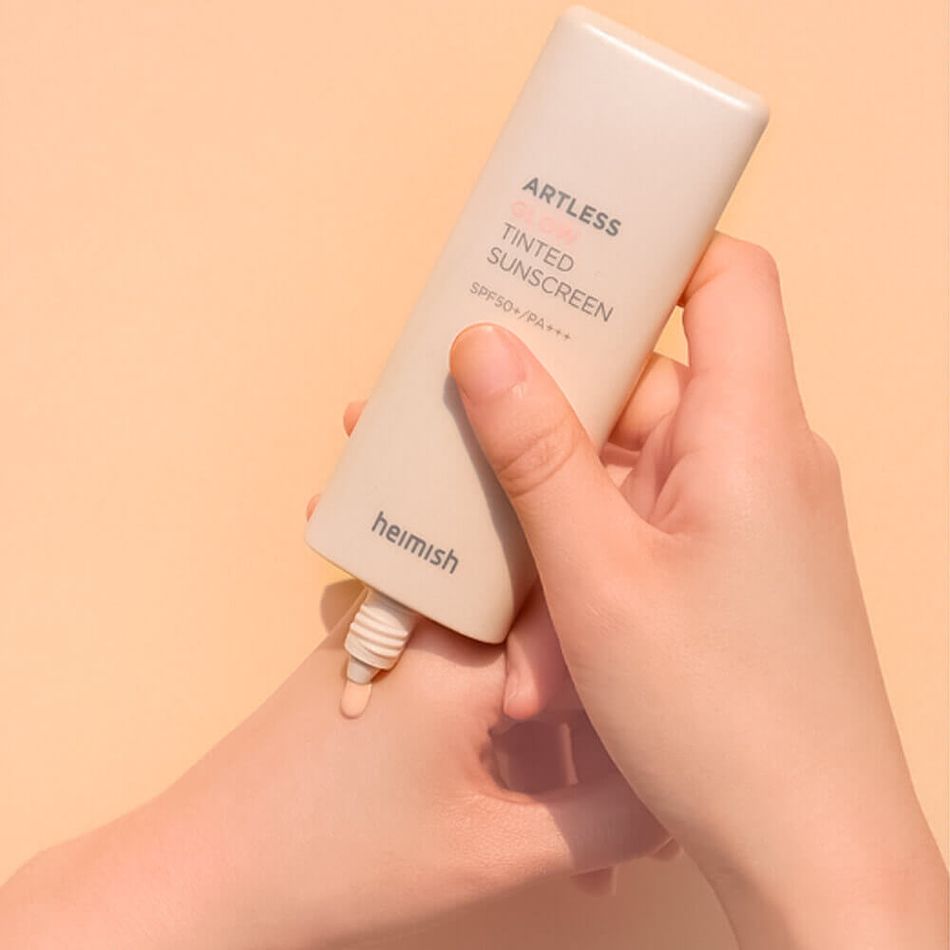 Тонирующий санскрин с сияющим финишем Heimish Artless Glow Tinted Sunscreen SPF50+ 40мл
