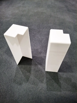 Угол наружный для плинтуса 66*13 мм (4 шт.)