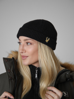 Шапка короткая черная Город Горький олень желтый