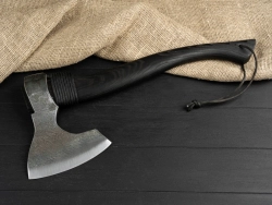 Большой кованый топор, рукоять черный мореный ясень