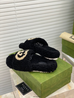 Gucci Wool Slide Sandal