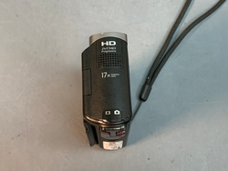 Sony HDR-GW77, скол на корпусе