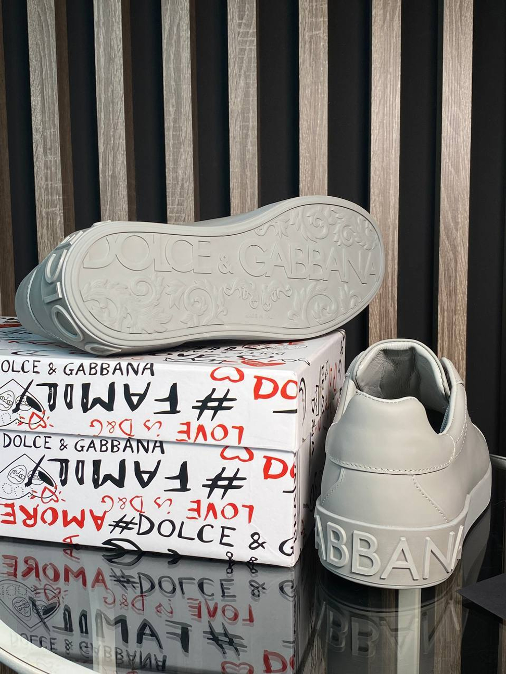 Кроссовки Valentino