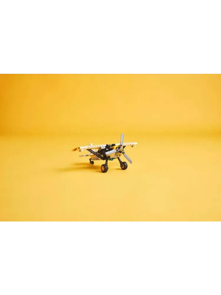 Конструктор Technic 42198 Пропеллерный самолёт