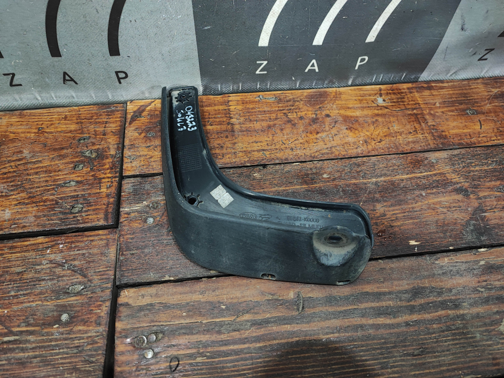 Брызговик задний левый Kia Soul 3 (SK3) 19-нв Б/У Оригинал 86841K0000