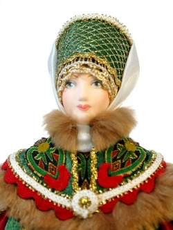 Кукла коллекционная фарфоровая Боярыня