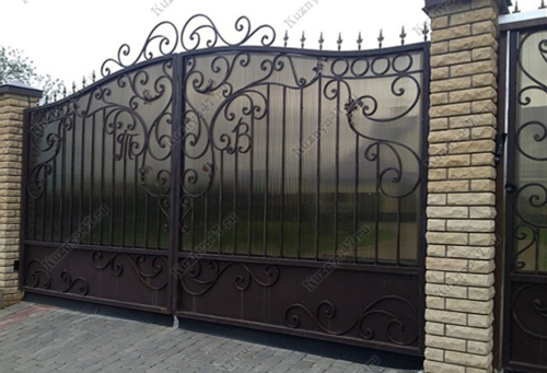 Распашные кованые ворота 4