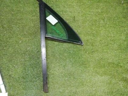 Форточка двери передняя правая VW Touareg 2 NF (2010-2018)