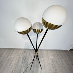 Торшер Caracas Tripod Floor Lamp