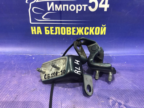 Петля двери задней левой TOYOTA SPRINTER 1996