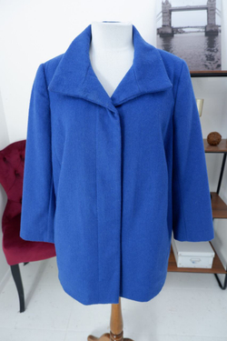 Полупальто Zarina стильное 50 размер