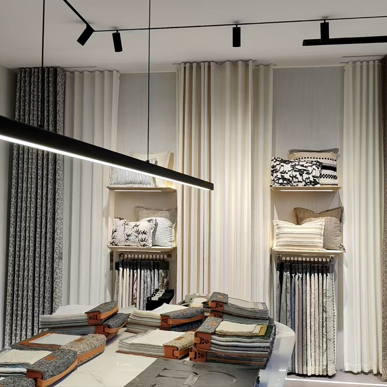 Вы — свой дизайнер, а мы — те, кто воплощает ваши идеи.