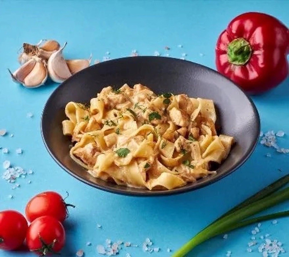 Фетучини с курицей и грибами