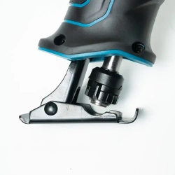 Сабельная пила Makita - надежный инструмент для точного распила различных материалов