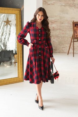 Платье в красную клетку с карманами из вискозы