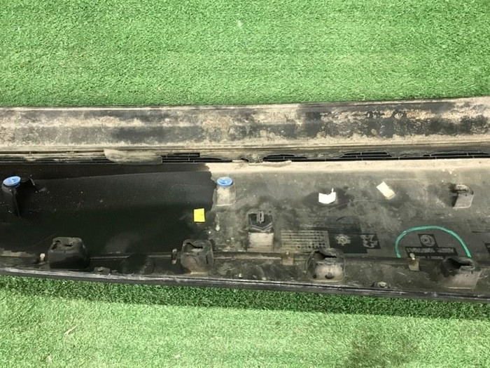 Накладка двери передняя левая Peugeot 3008 2 (2016-н.в.)