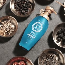 Daeng Gi Meo Ri Glamo Volume Shampoo 400ml