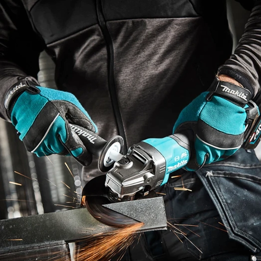 Makita GA013GM201 машина шлифовальная угловая аккумуляторная ( 2 x 4 Ач, З/У) GA013GM201