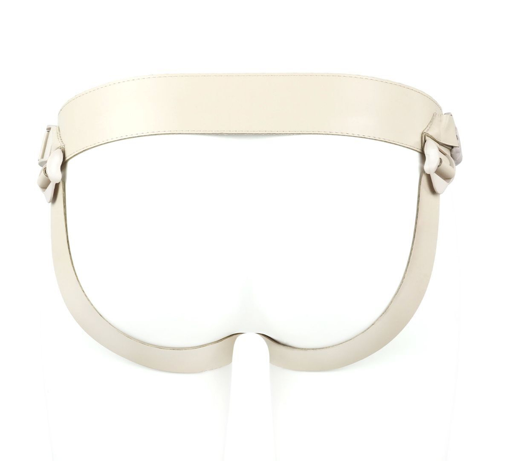 Поясной фаллоимитатор с мошонкой телесного цвета - 18 см. (Цвет: телесный)