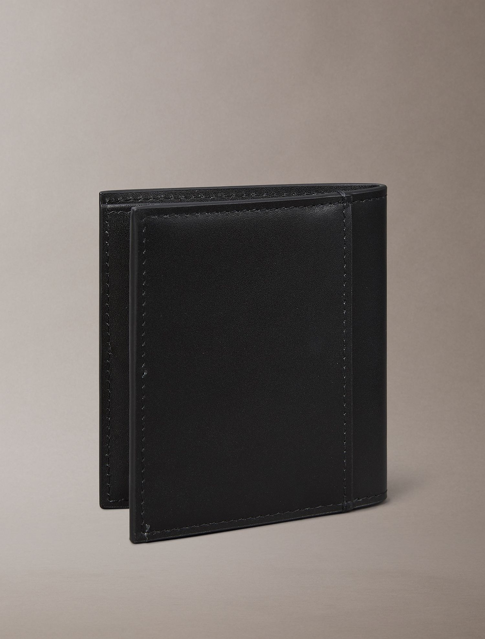 Кошелек Calvin Klein Bold Graphic Bifold Wallet Black