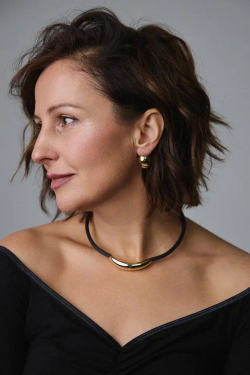 Колье "Моно" черный каучук с золотой вставкой