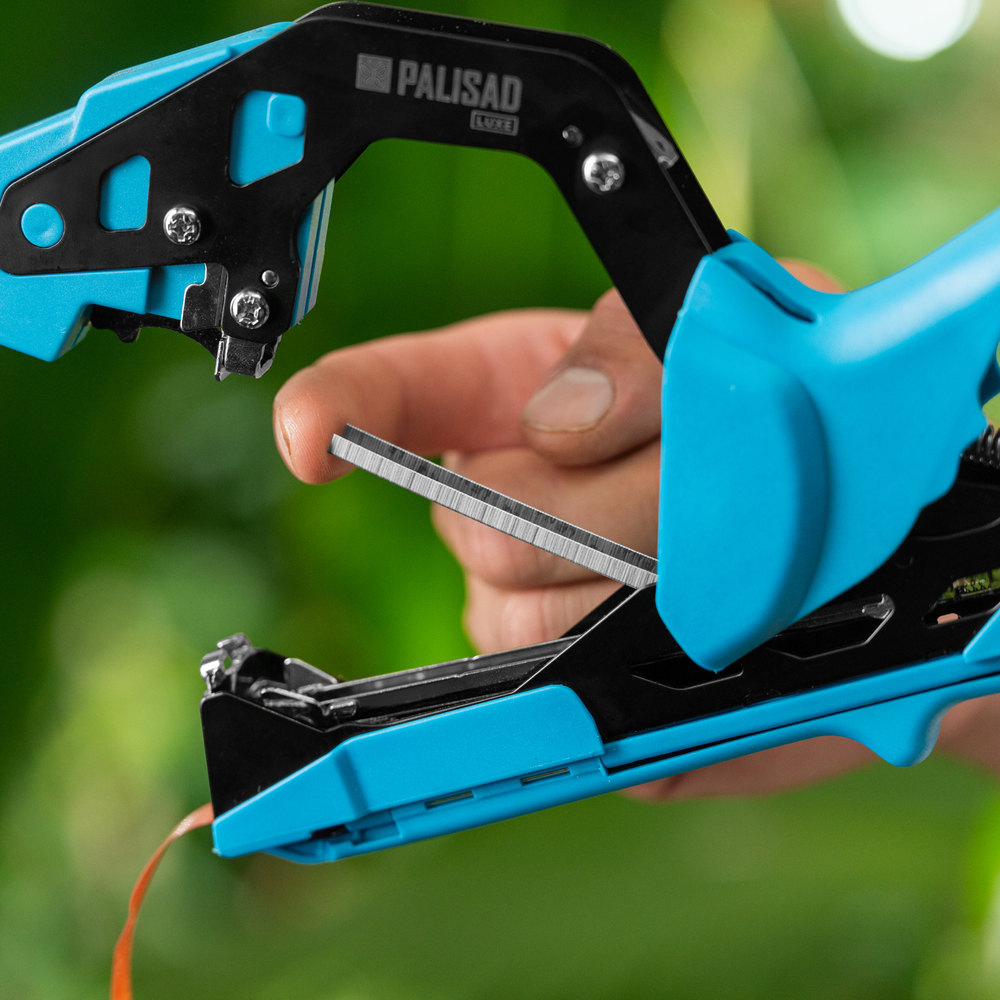 Тапенер садовый для подвязки растений, скобы 10 000 шт., лента 30 м, LUXE Palisad